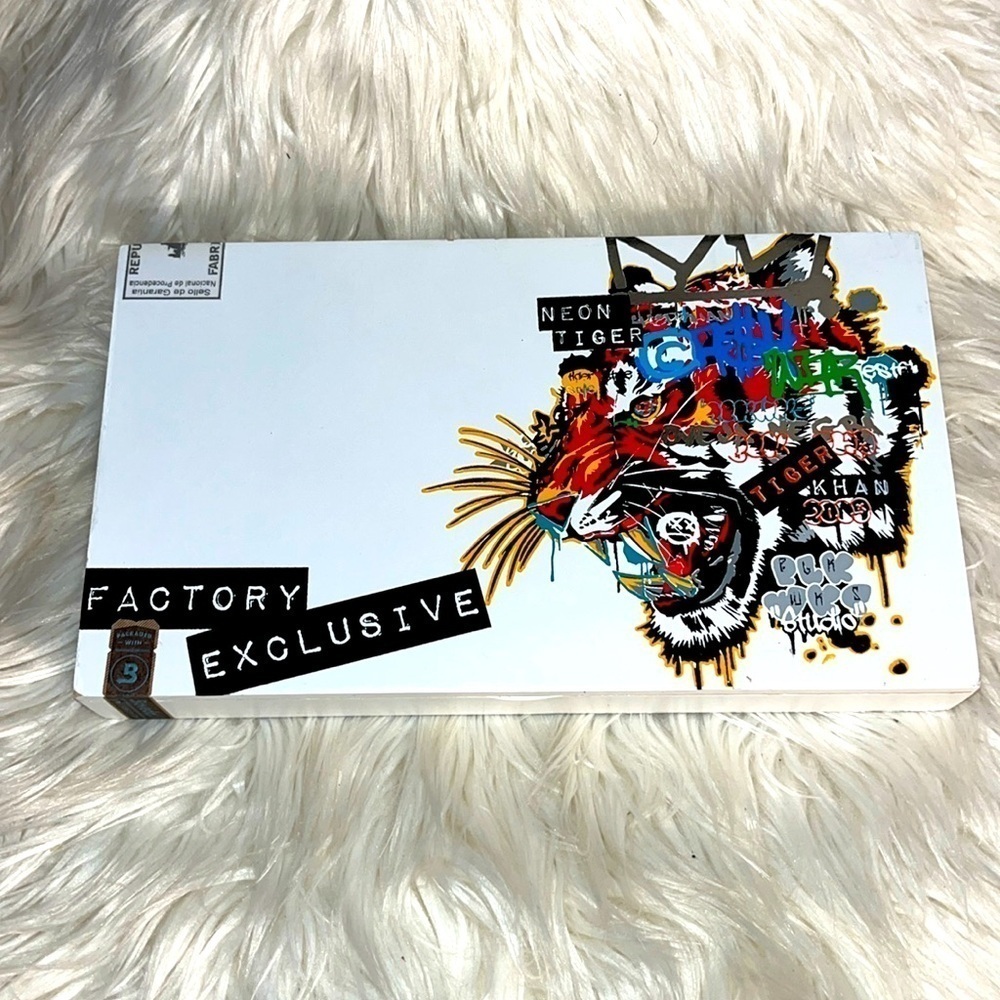 Tiger Khan Factory Exclusive white cigar box.